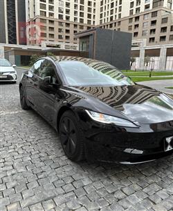 تسلا موديل 3